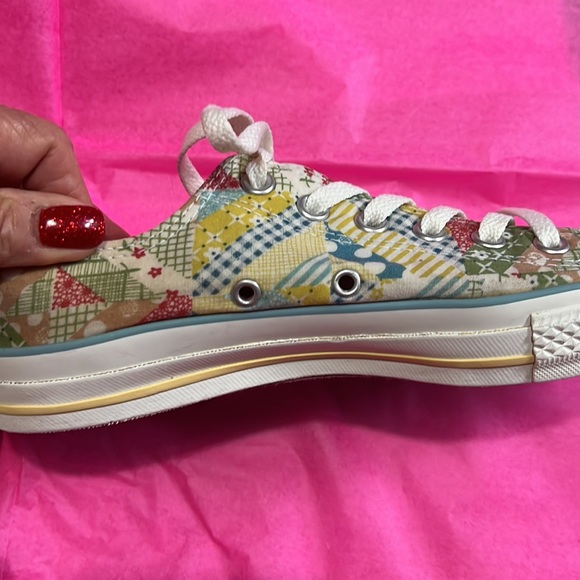 Ladies patchwork Converse tennis shoes - Picture 6 of 16